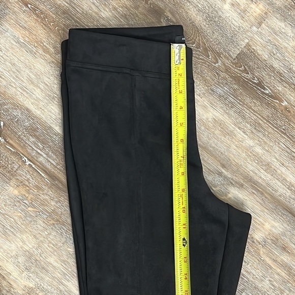 Andrew Marc Faux Suede Pull On Pants High Waist Black Stretch Womens Size Medium - Picture 7 of 13